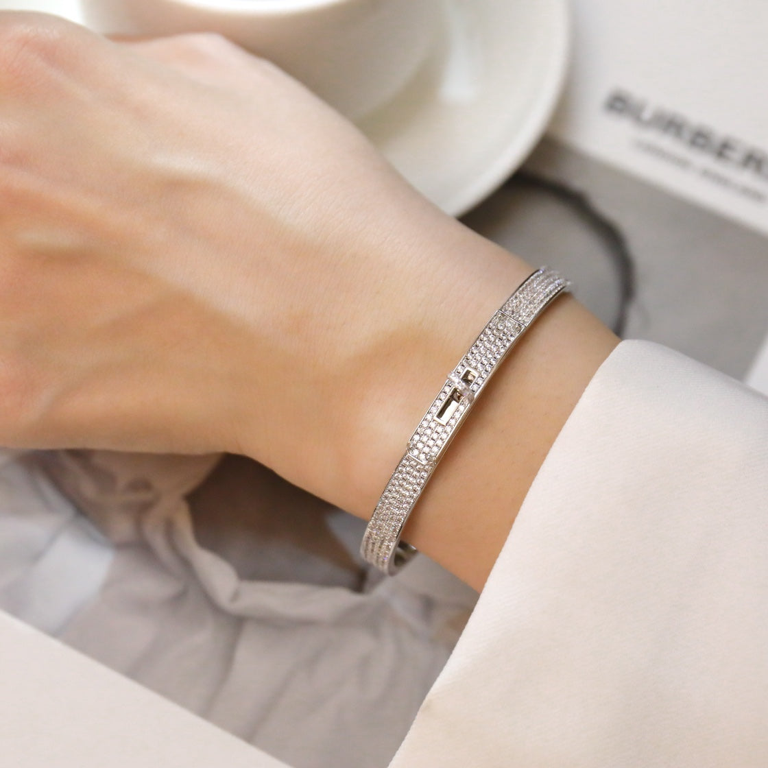 ¡®Lumi¡¯KELLY BRACELET DIAMOND PAVED