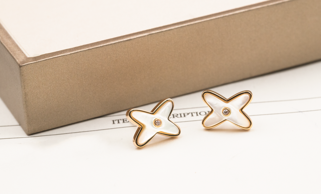 ¡®Lumi¡¯JEUX DE WHITE MOP PINK GOLD DIAMOND EARRINGS