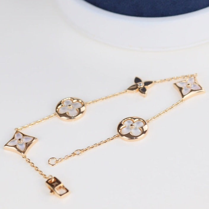 ¡®Lumi¡¯LEAF CLOVER BRACELET