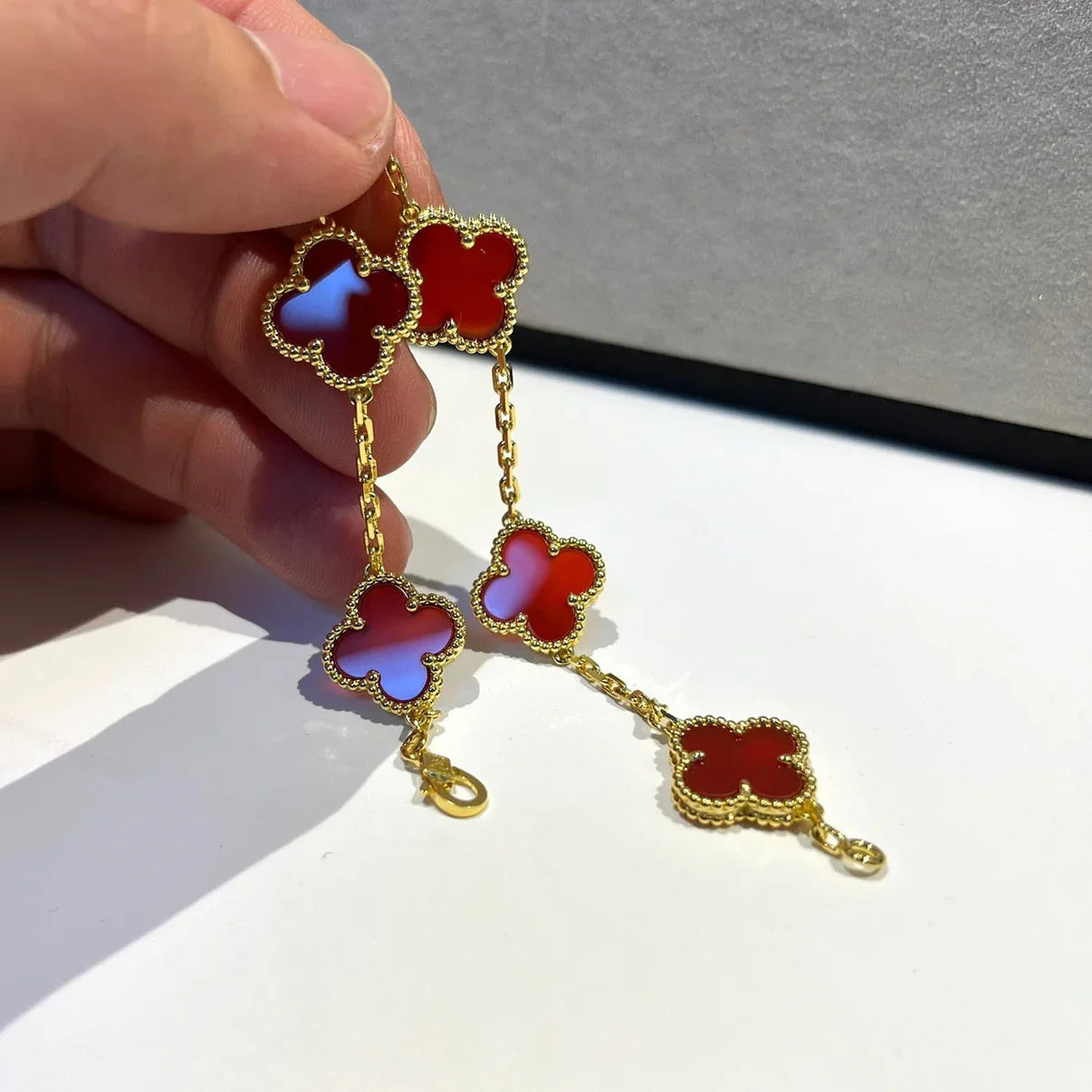 [Lumi jewelry] CLOVER 5 MOTIF RED CORNELIAN BRACELET COLLECTION
