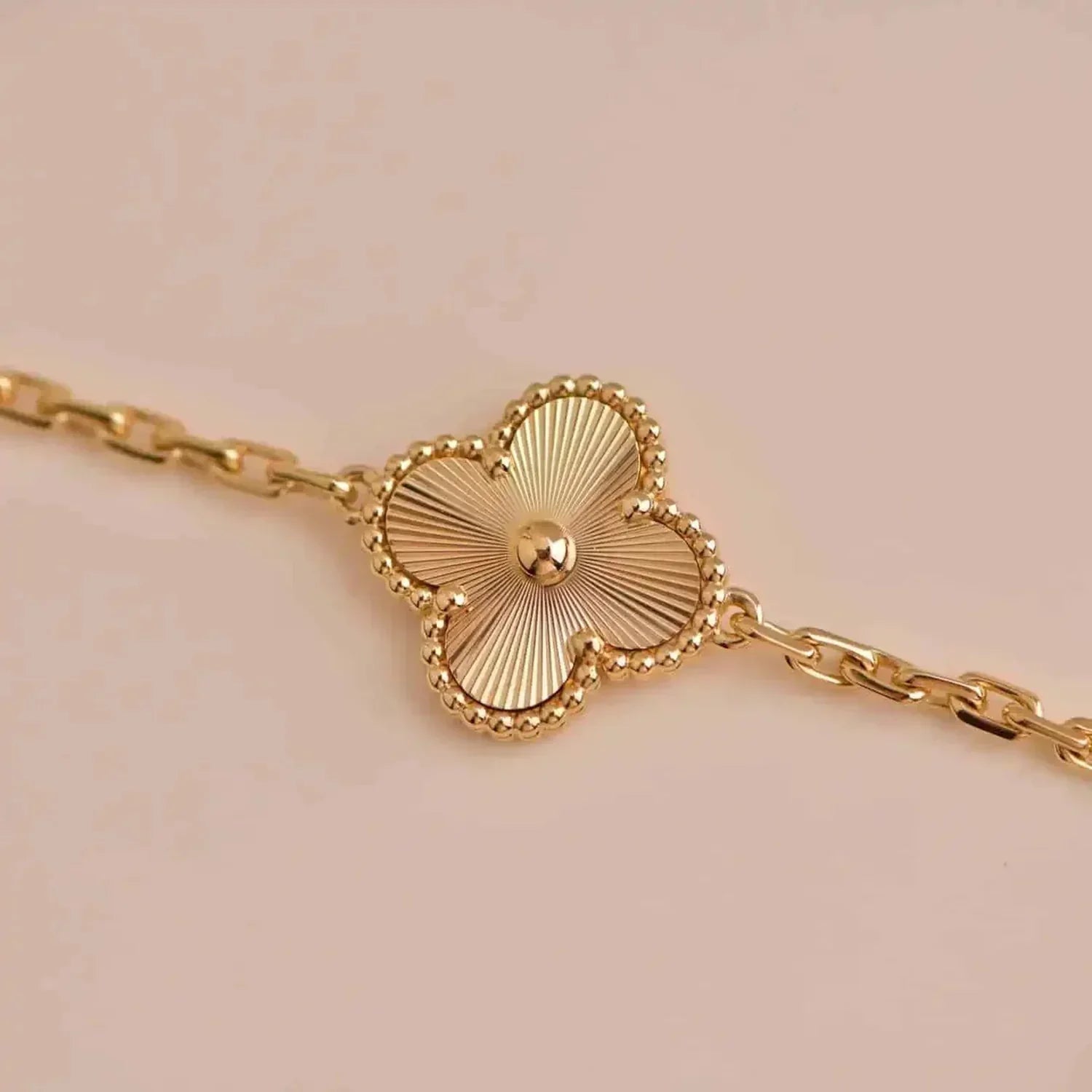 [Lumi]New  CLOVER 5 MOTIF LASER BRACELET COLLECTION