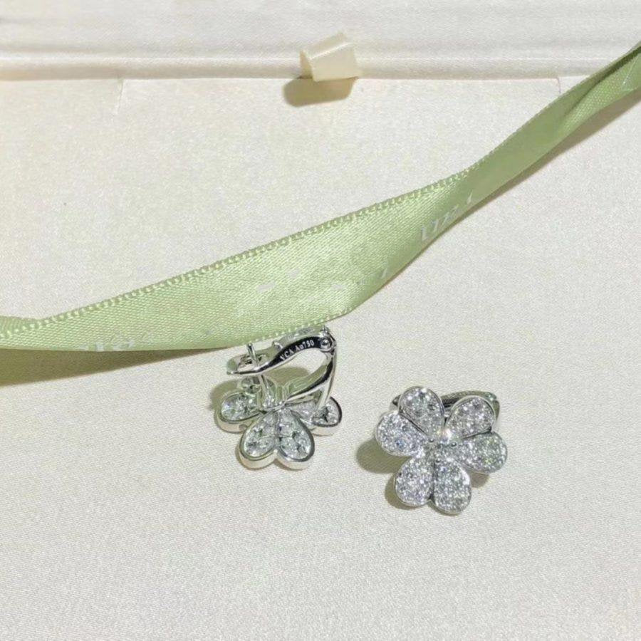 ¡®Lumi¡¯FRIVOLE SILVER FLOWER DIAMOND EARRINGS