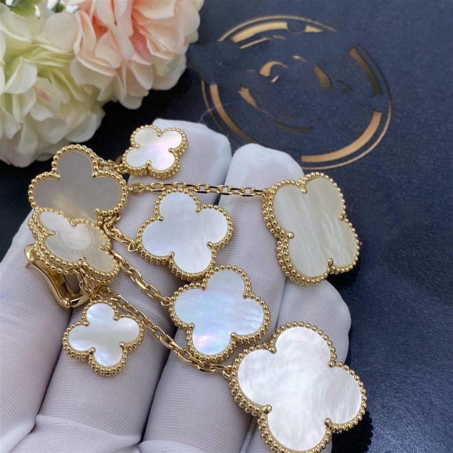 ¡®Lumi¡¯CLOVER EARRINGS WHITE MOP 4 MOTIFS GOLD