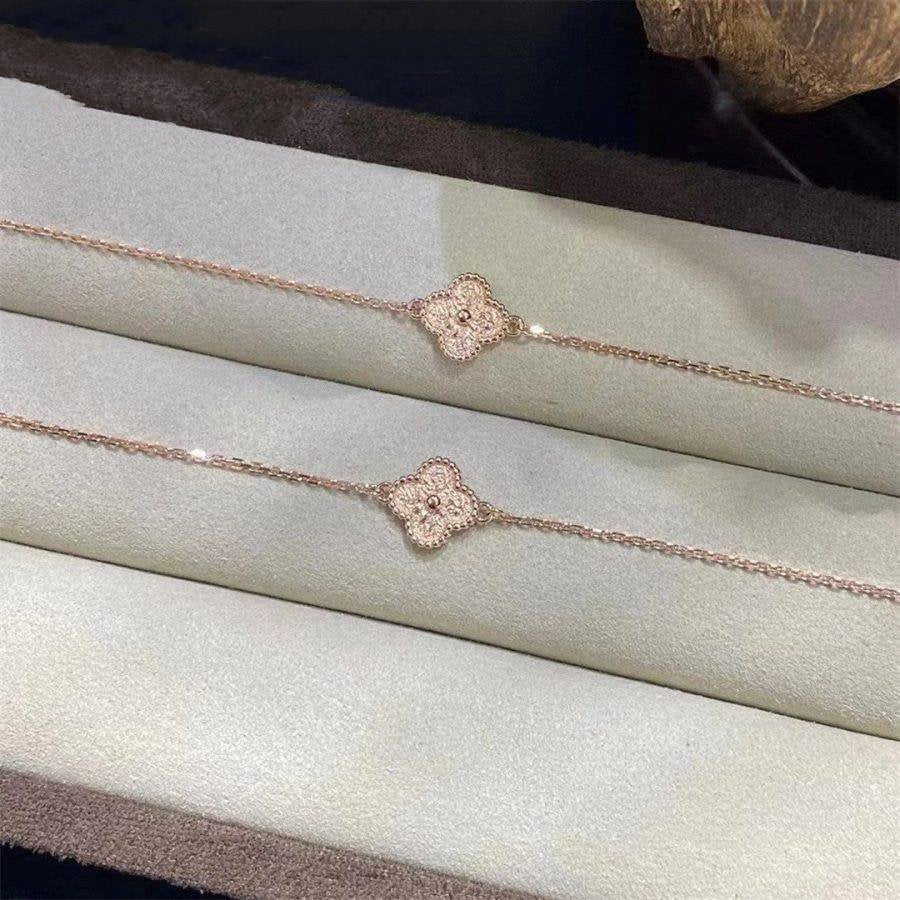 ¡®Lumi¡¯CLOVER SINGLE FLOWER BRACELET