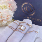 ¡®Lumi¡¯CLOVER WHITE MOP SINGLE FLOWER BRACELET