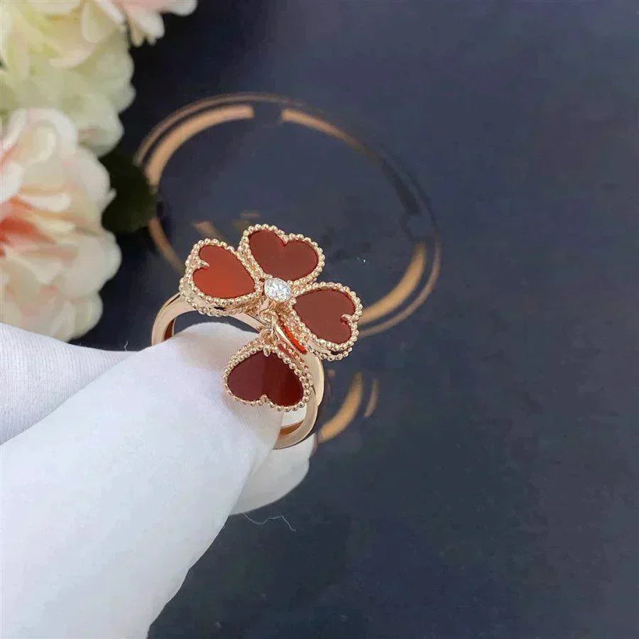 ¡®Lumi¡¯SWEET CLOVER CARNELIAN RING