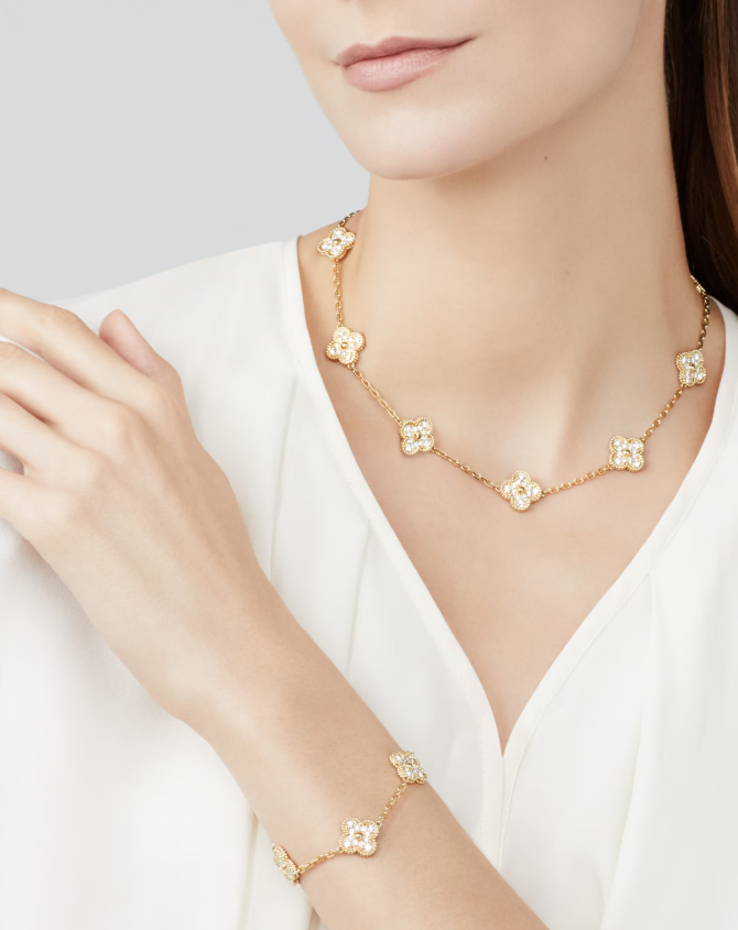 [¡®Lumi¡¯]CLOVER 10 MOTIFS FULL DIAMOND NECKLACE