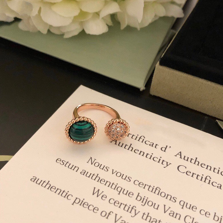 ¡®Lumi¡¯PERLEE COULEURS DIAMOND ROSE GOLD BETWEEN THE FINGER RING