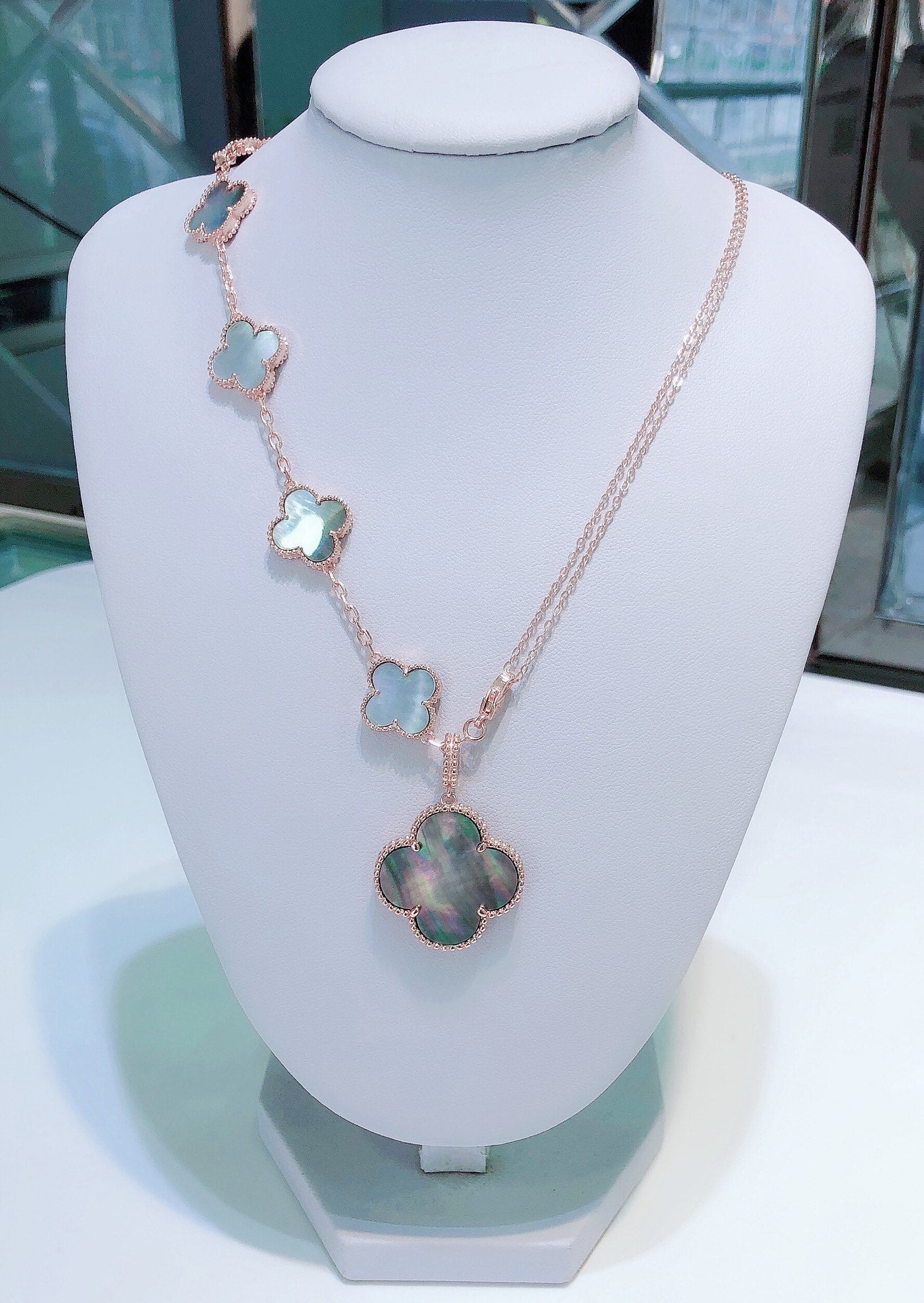 ¡®Lumi¡¯COMBINED BRACELET 5 MOTIFS AND NECKLACE DARK MOP ROSE GOLD